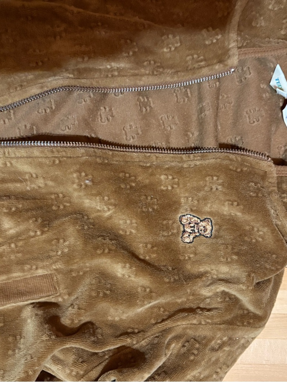 Brown Plush Teddy Embossed Cropped Sweatshirt - Picture 4 of 6
